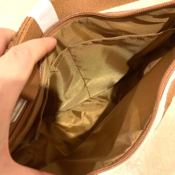 Uniqlo x Marimekko Wave Printed Round Shoulder Bag in Tan/Cream - Picture 5 of 5